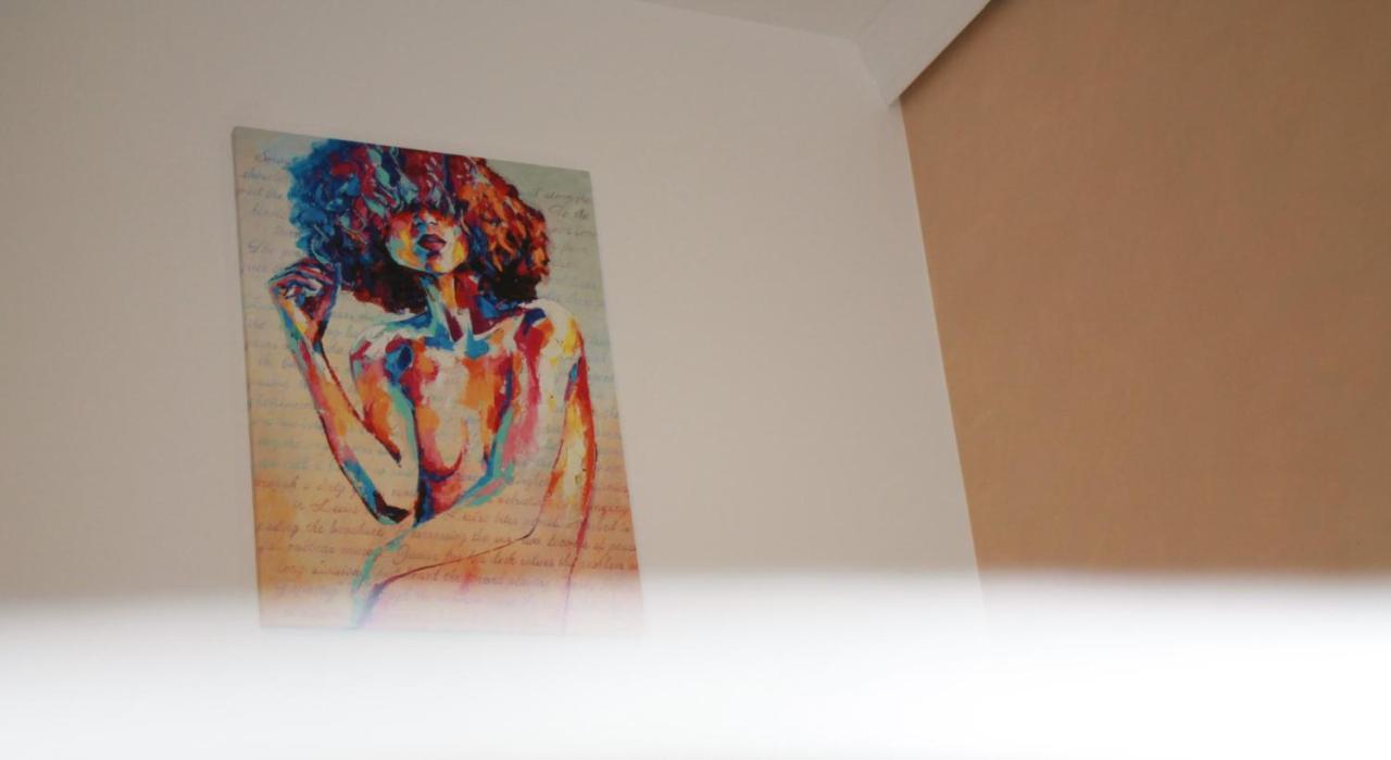 Studio Dristor - Foarte Curat Si Frumos Bucharest Luaran gambar