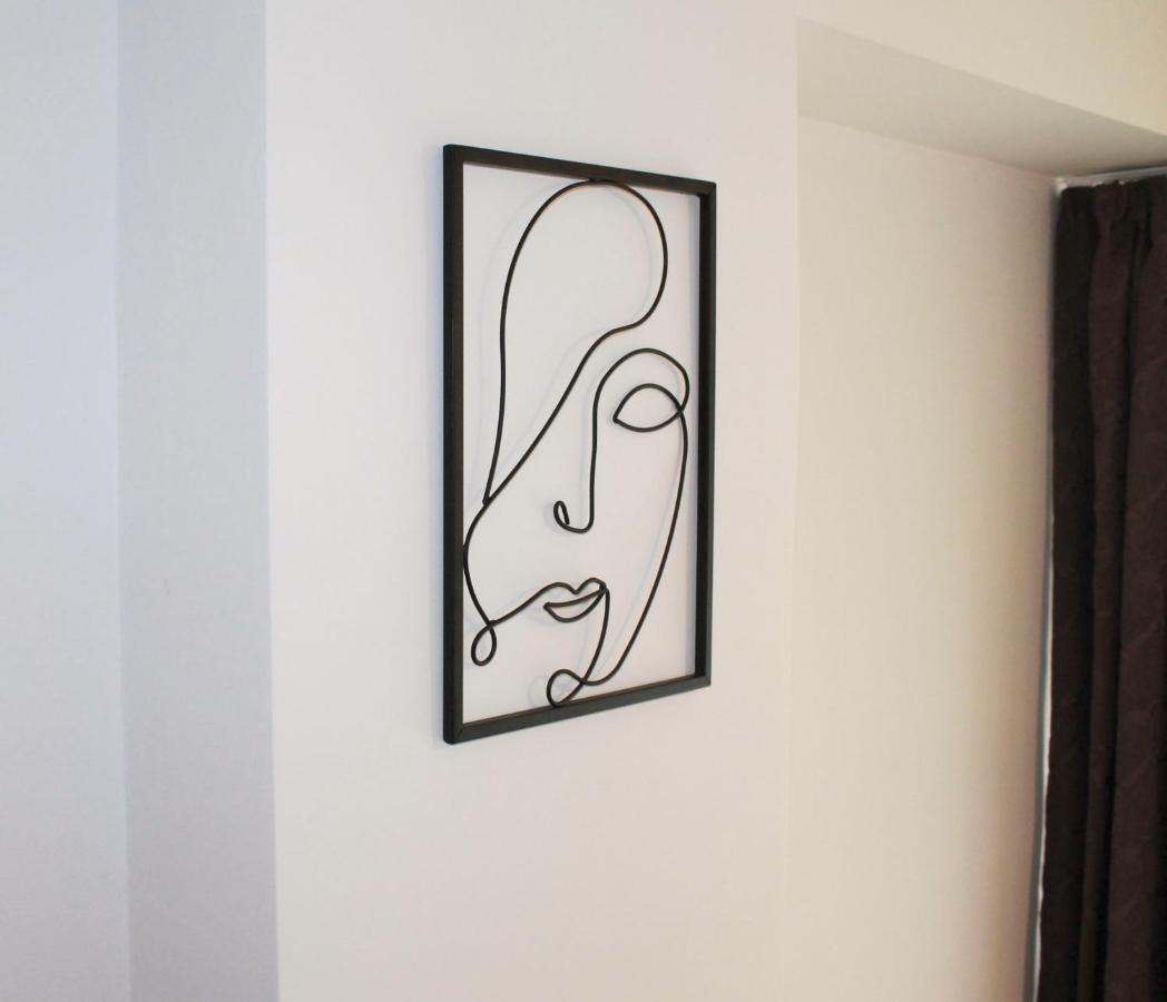 Studio Dristor - Foarte Curat Si Frumos Bucharest Luaran gambar